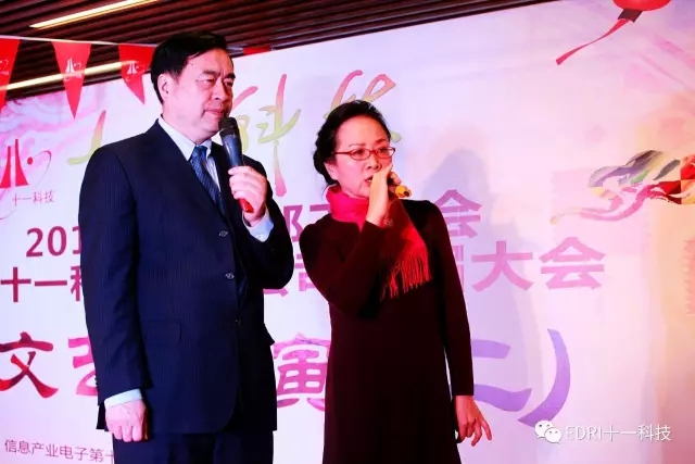 14-趙振元、張小平夫婦合唱《長(zhǎng)江之歌》.webp.jpg