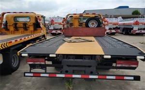 錫林郭勒盟道路救援服務(wù)指南 拖車、搭電、補(bǔ)胎一應(yīng)俱全，本地快速響應(yīng)